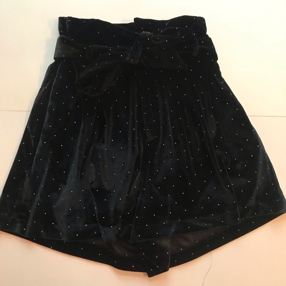 Zara TRF Collection Black flows shorts